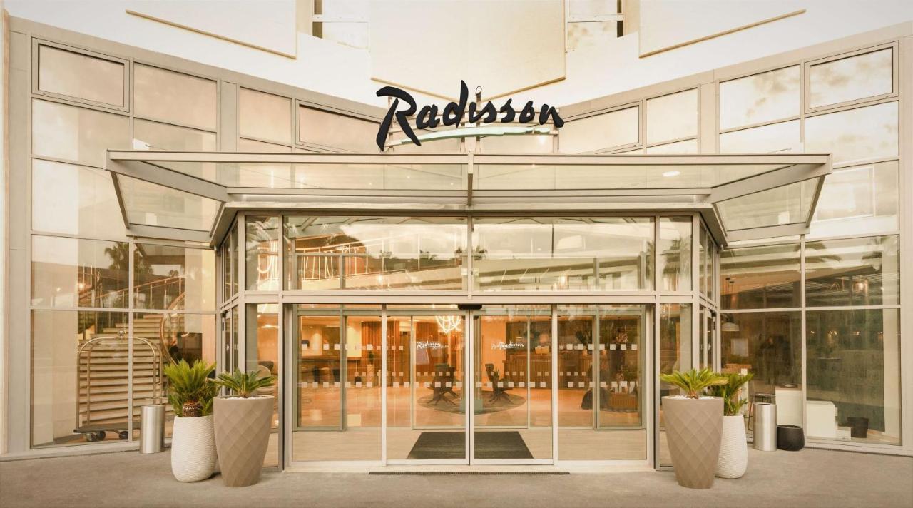 Radisson Hotel Nice Airport Екстериор снимка